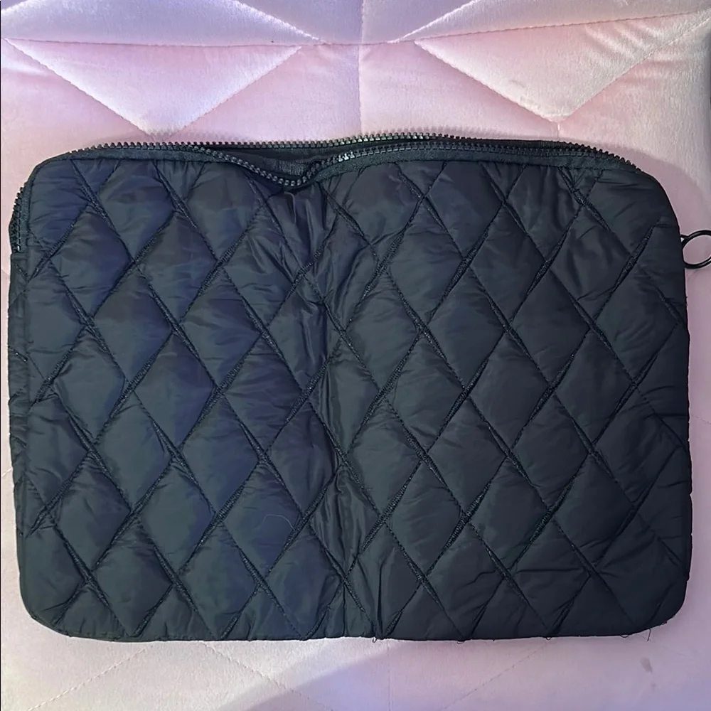 Quilted Black Laptop Sleeve